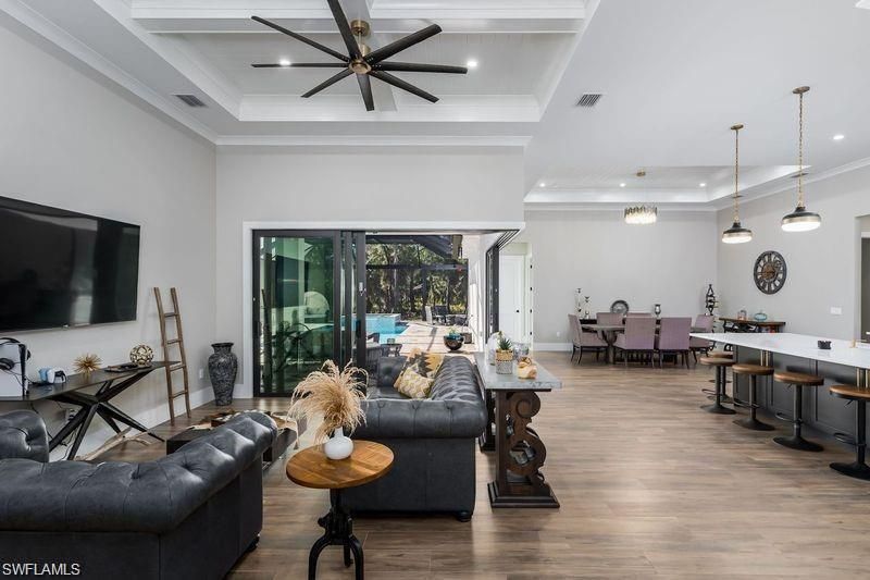 709 15th St Sw, Naples, FL 34117 Photo