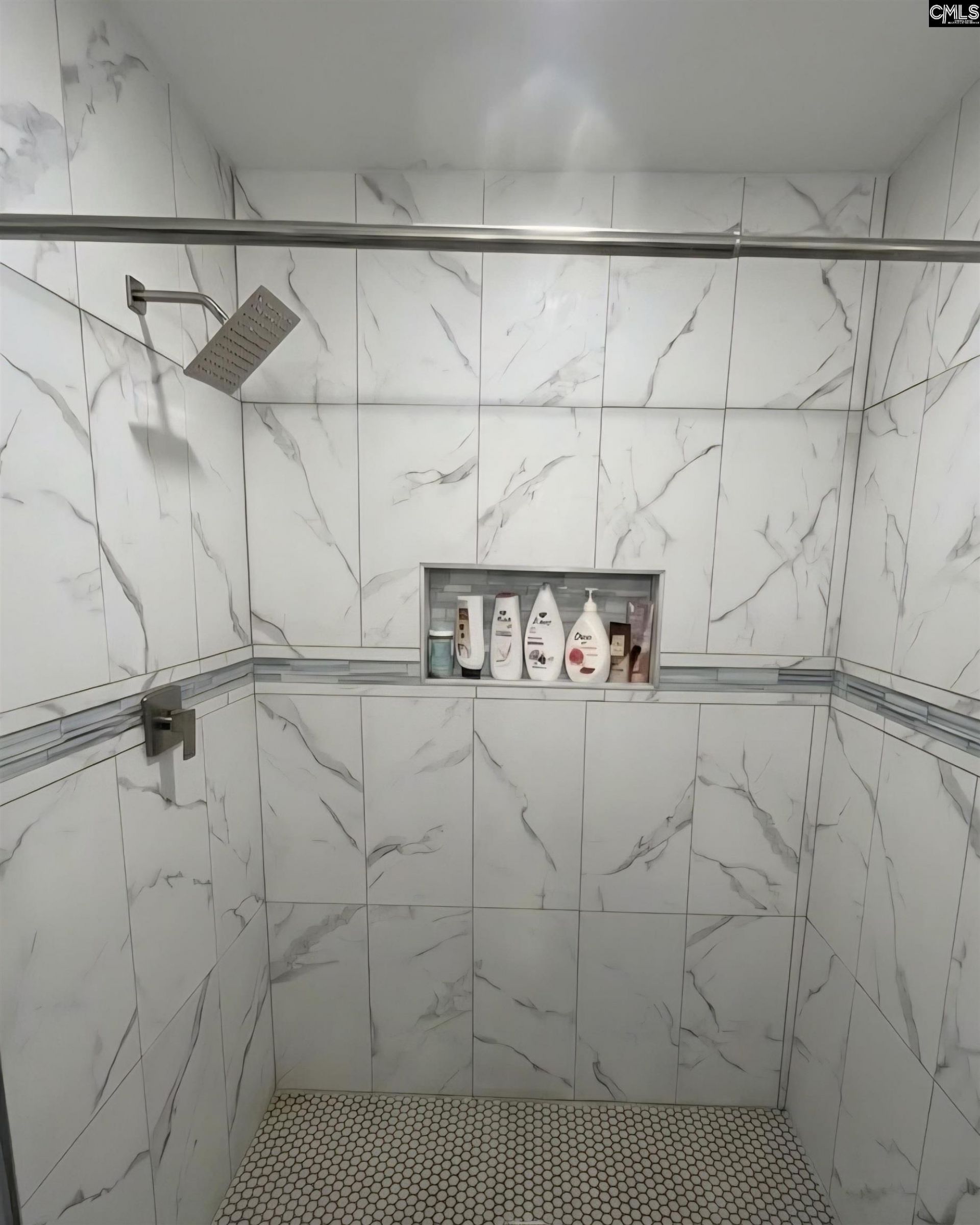 409 Sheridan Drive  Photo 13