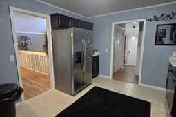 409 Sheridan Drive  photo 4