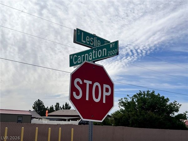 2870 S Leslie Street , Pahrump, NV 89048