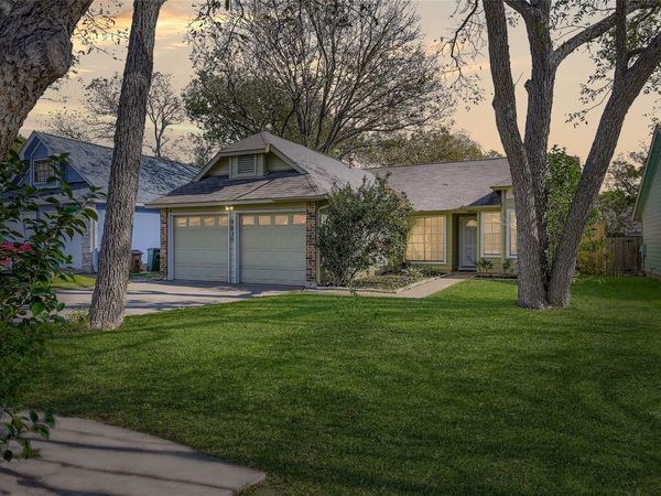 9839 Briar Ridge DR, Austin, TX 78748
