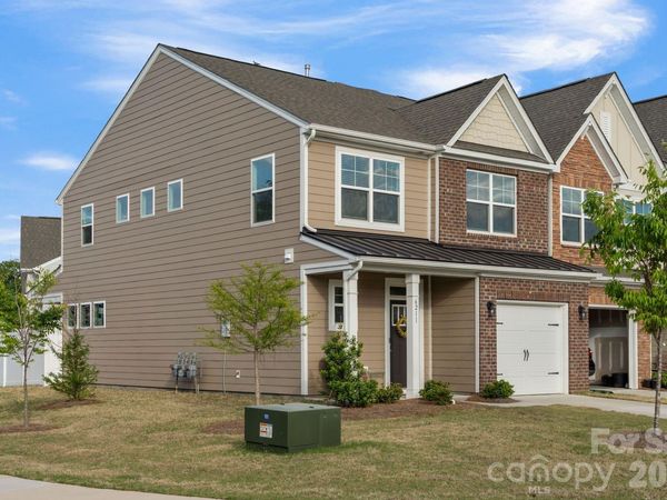 6211 Nandina Drive, Harrisburg, NC 28075
