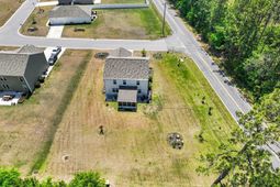 1560 Springfield Lane photo 4