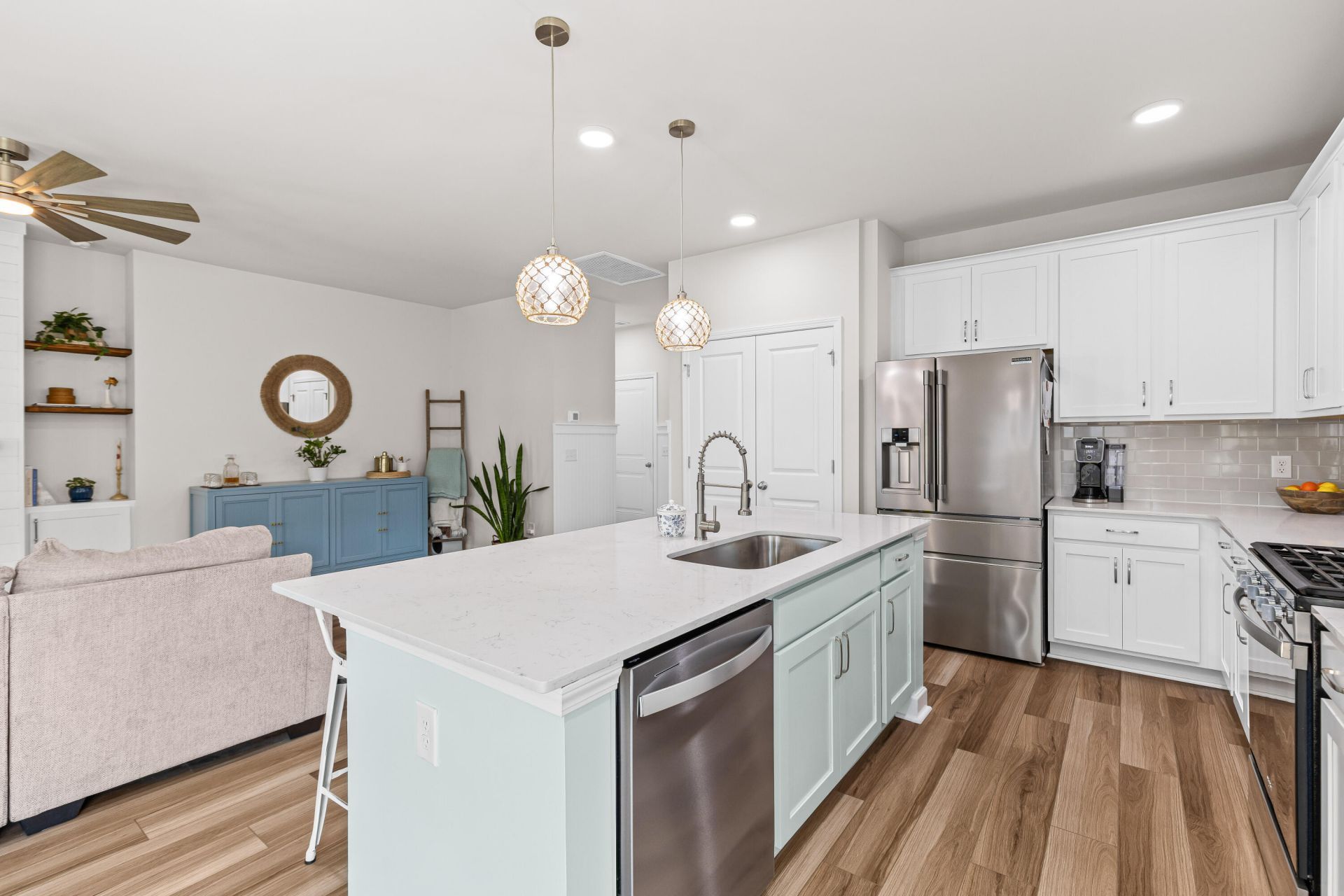 1423 Arabella Street Photo 12