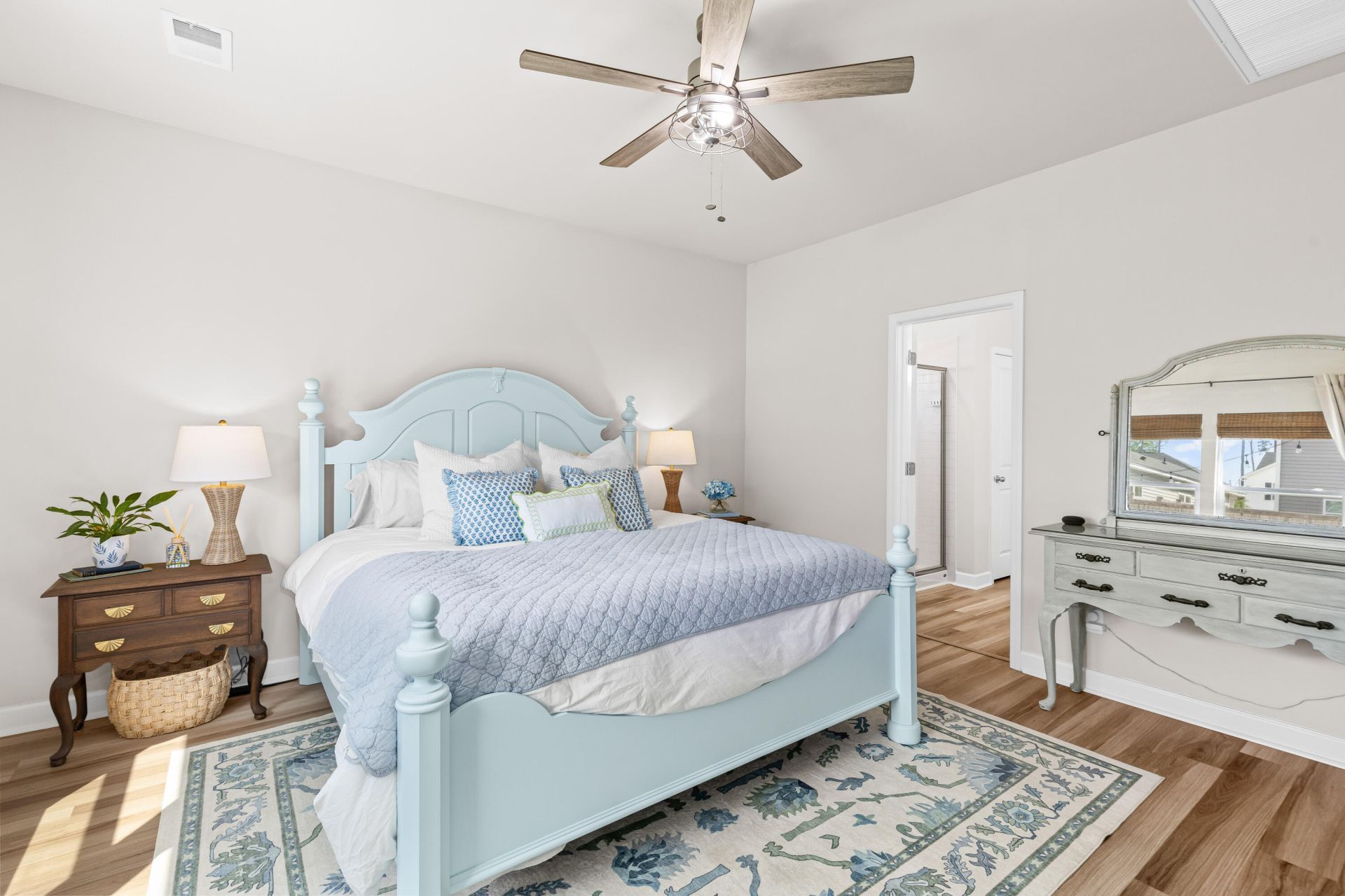 1423 Arabella Street Photo 19