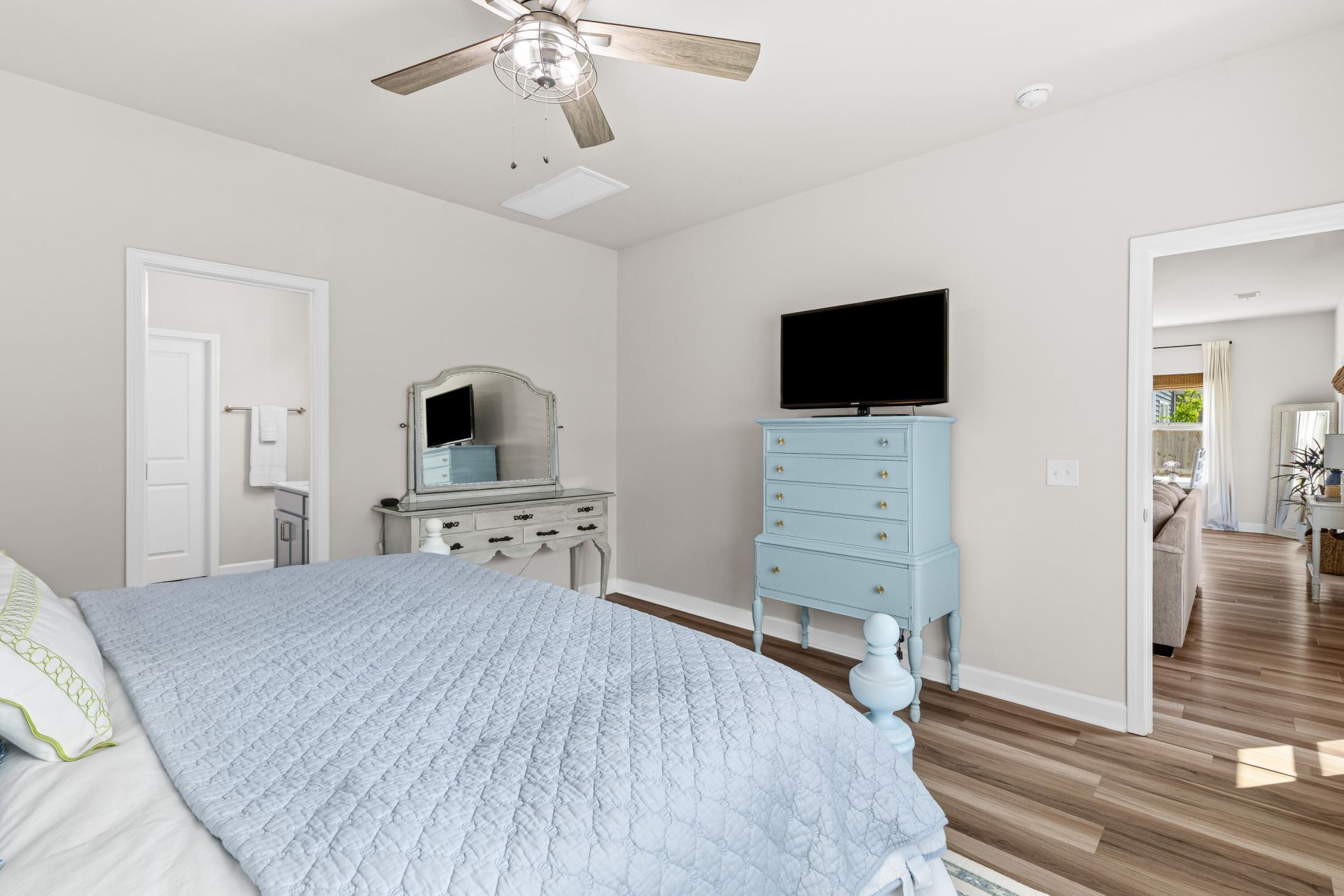 1423 Arabella Street Photo 21