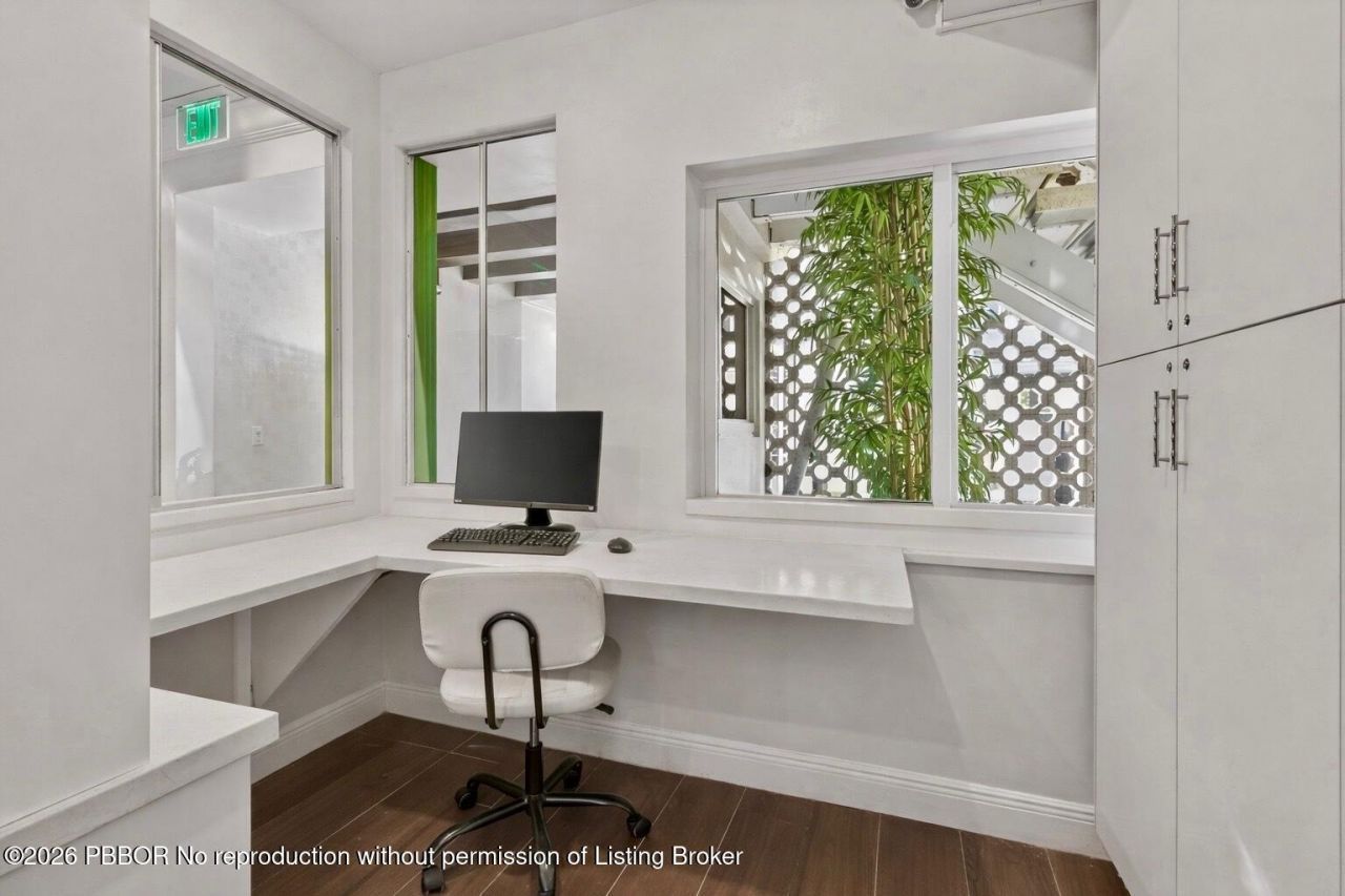 249 Peruvian Avenue, Unit 1811, Palm Beach, FL 33480 Photo