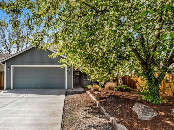3164 SW Newberry Avenue, Redmond, OR 97756