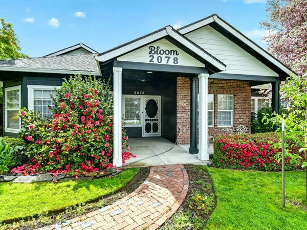 2078 Orchard Home Drive, Medford, OR 97501