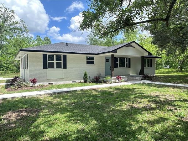 7011 107 S Highway, Plaucheville, LA 71362