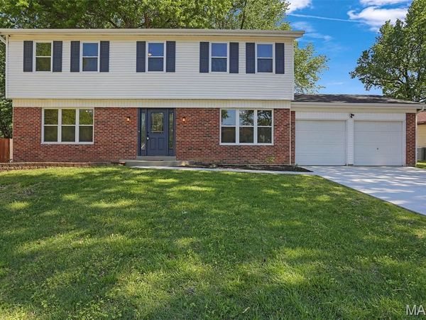 4018 Southbridge Drive , St Peters, MO 63376