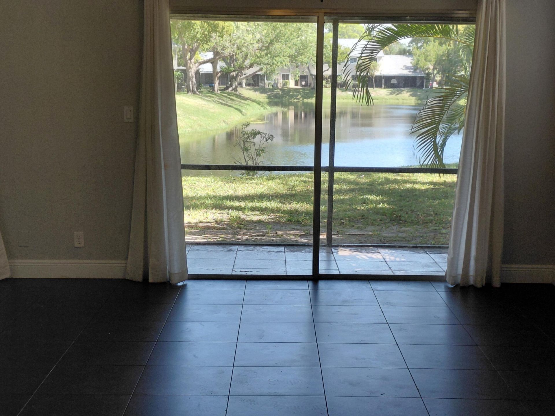 1947 E Discovery Circle E, Deerfield Beach, FL 33442 Photo