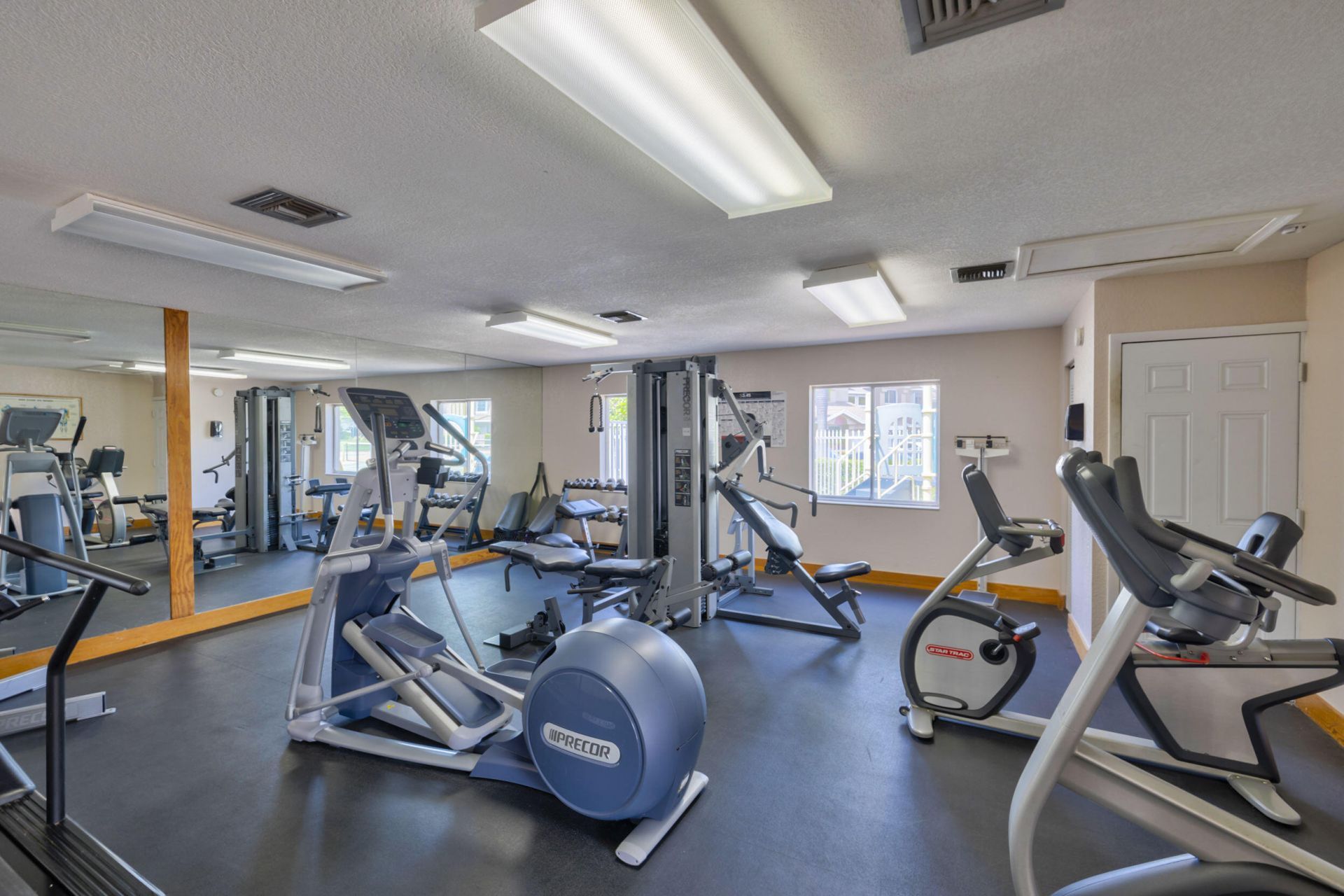 1947 E Discovery Circle E, Deerfield Beach, FL 33442 Photo