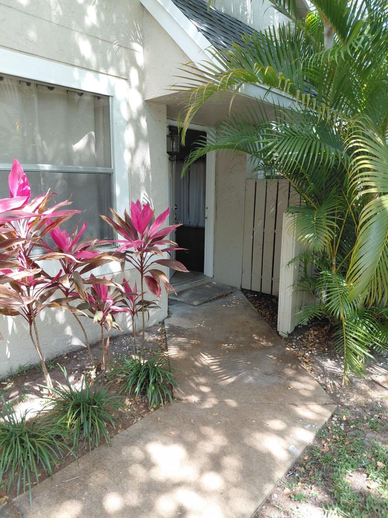 1947 E Discovery Circle E, Deerfield Beach, FL 33442 Photo