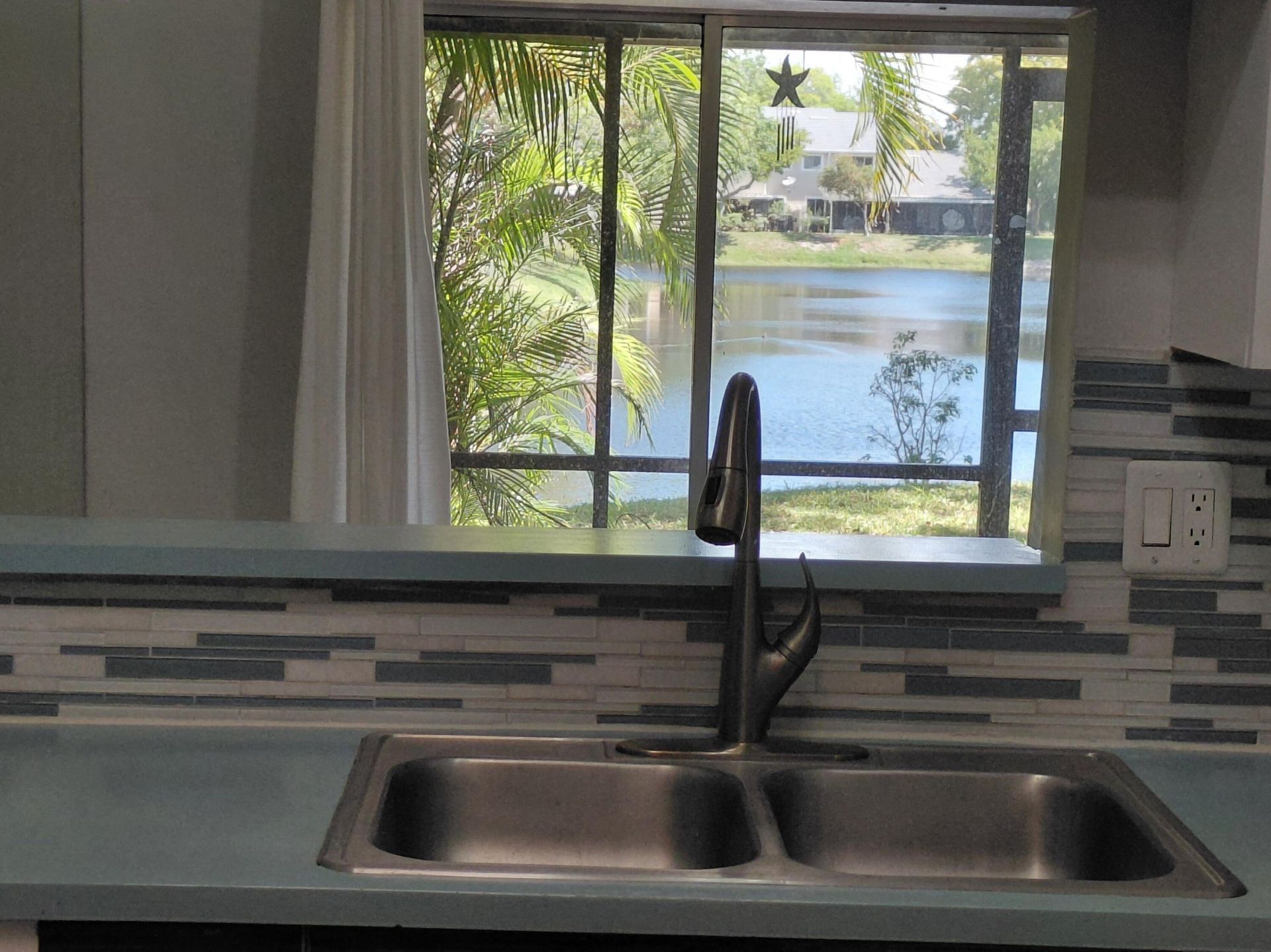 1947 E Discovery Circle E, Deerfield Beach, FL 33442 Photo