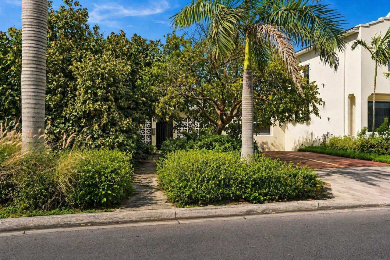 137 Auburn Drive, Lake Worth Beach, FL 33460 Photo