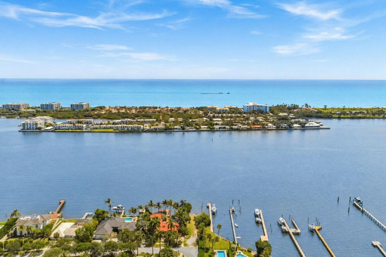 137 Auburn Drive, Lake Worth Beach, FL 33460 Photo