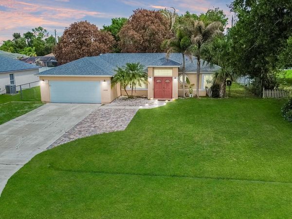 1469 SW Leisure Lane, Port St. Lucie, FL 34953