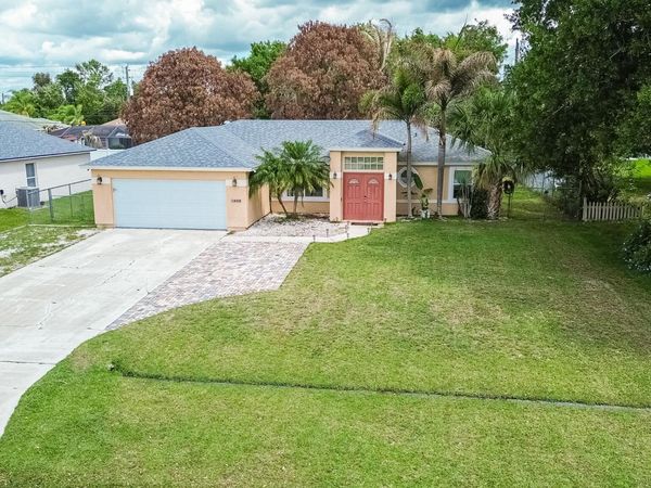 1469 SW Leisure Lane, Port St. Lucie, FL 34953