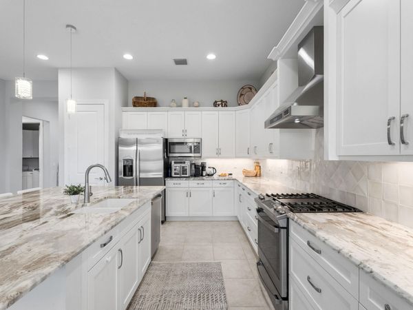 6390 High Pointe West Way, Vero Beach, FL 32967