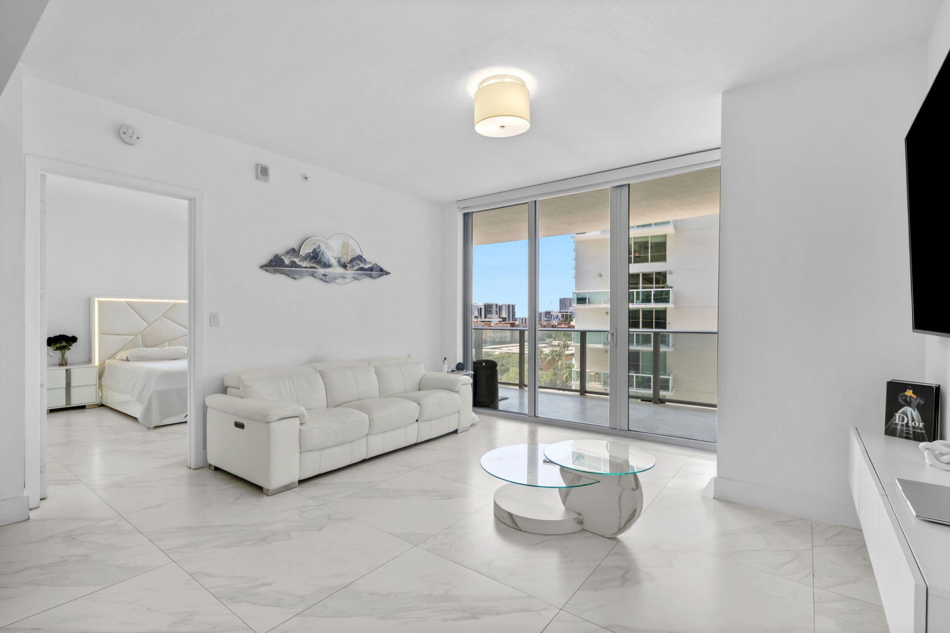 488 NE 18th Street, Unit 905, Miami, FL 33132 Photo