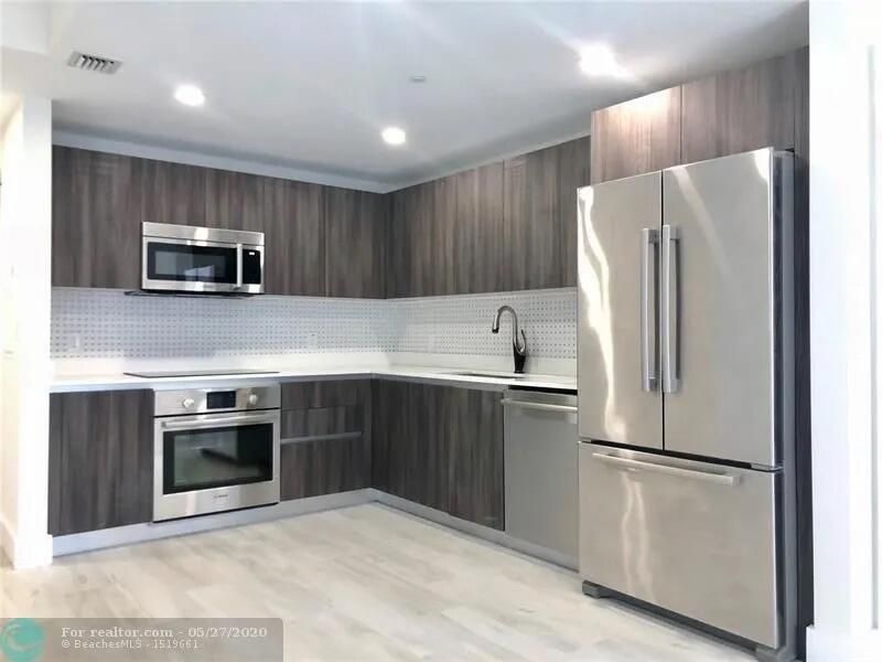 488 NE 18th Street, Unit 905, Miami, FL 33132 Photo