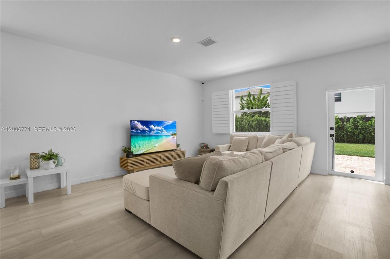 14836 SW 162nd St, Miami, FL 33187 Photo