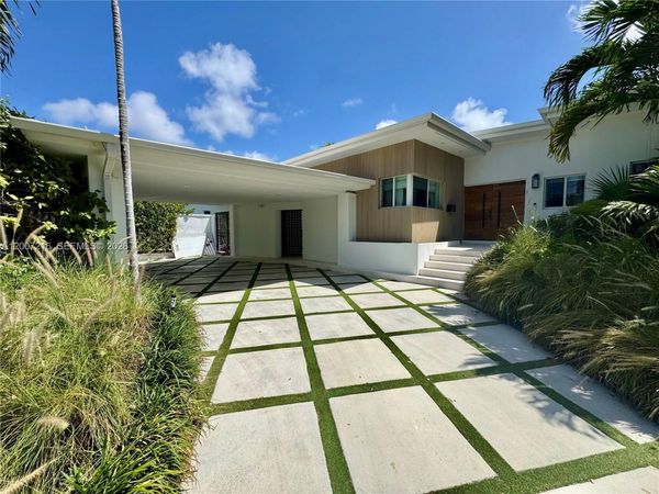 815 NE 76th St, Miami, FL 33138