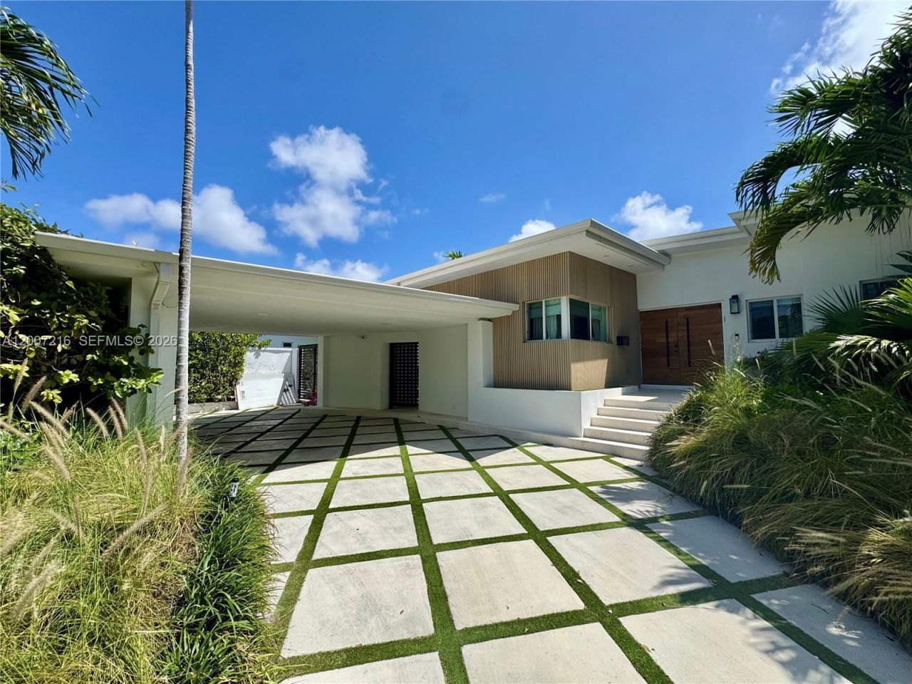 815 NE 76th St, Miami, FL 33138 Photo