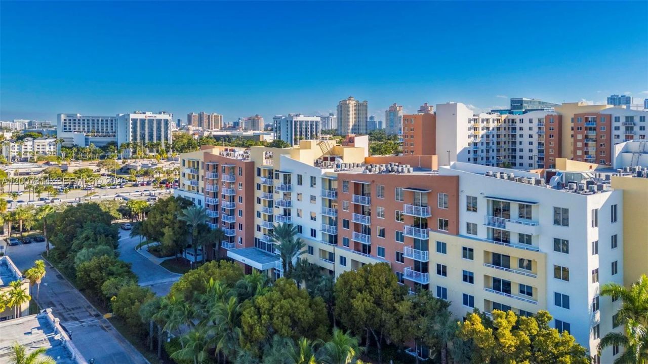 2775 NE 187th St, Unit 116, Aventura, FL 33180 Photo
