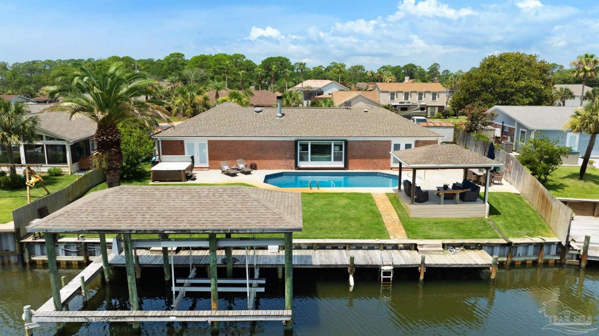934 Aquamarine Dr, Gulf Breeze, FL 32563 Main Photo