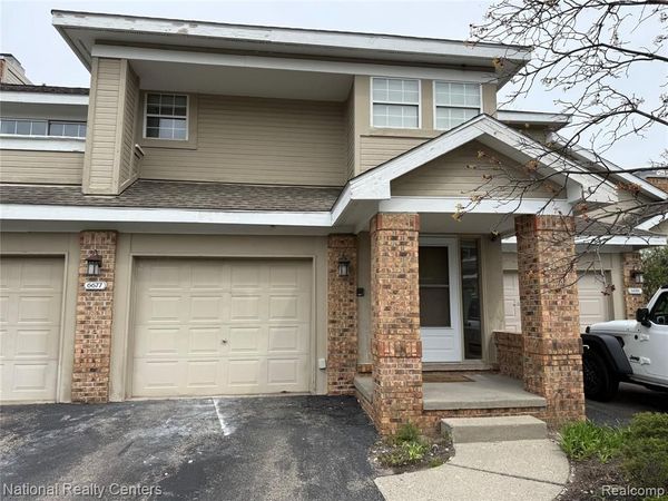 6677 Chimney Sweep , West Bloomfield Twp, MI 48322