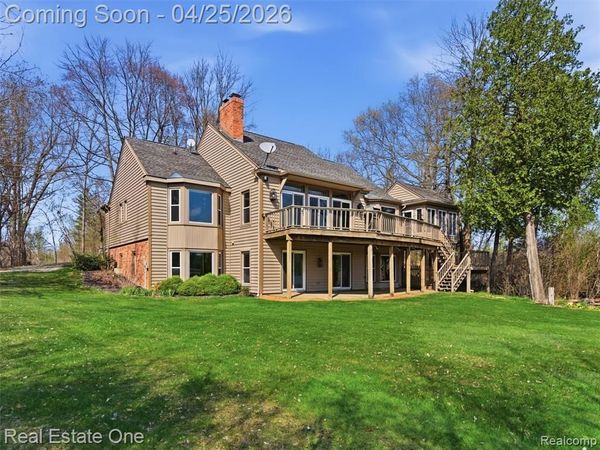 9990 Sashabaw Road, Independence Twp, MI 48348