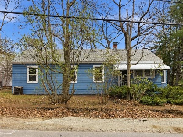 464 Central St, Leominster, MA 01453