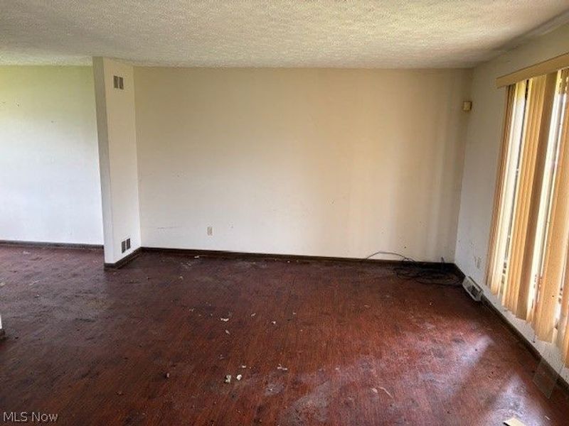 7398 Shisler Street NE, Canton, OH 44721 Photo 4