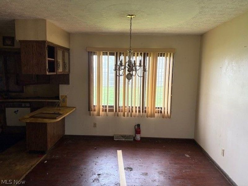 7398 Shisler Street NE, Canton, OH 44721 Photo 5