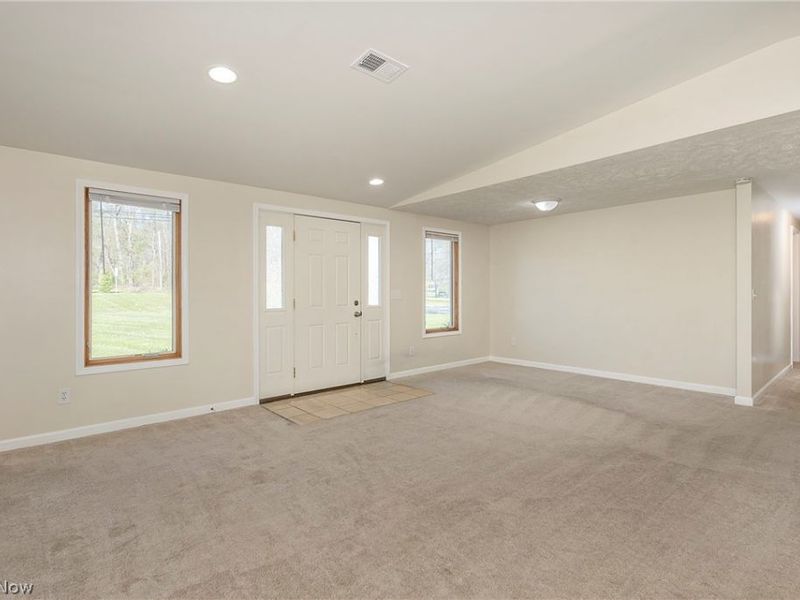 8708 State Route 14, Streetsboro, OH 44241 Photo 3