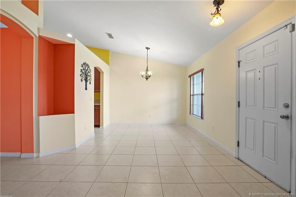 2009 SW Monterrey Lane, Port Saint Lucie, FL 34953 Photo