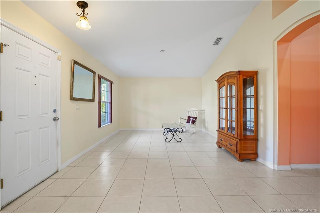 2009 SW Monterrey Lane, Port Saint Lucie, FL 34953 Photo