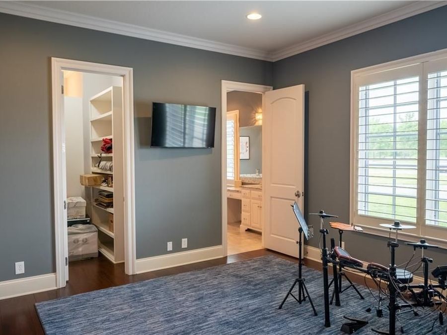 Property Image 38