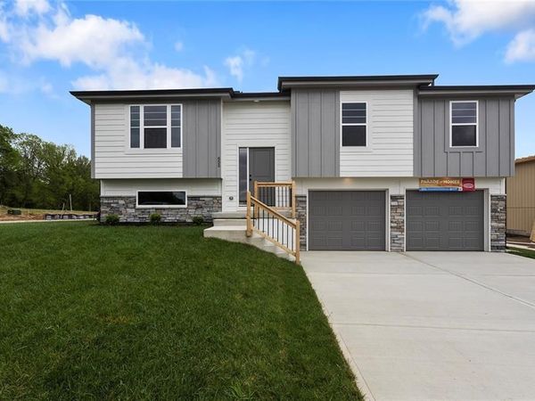 21104 E 6th Terrace, Independence, MO 64056