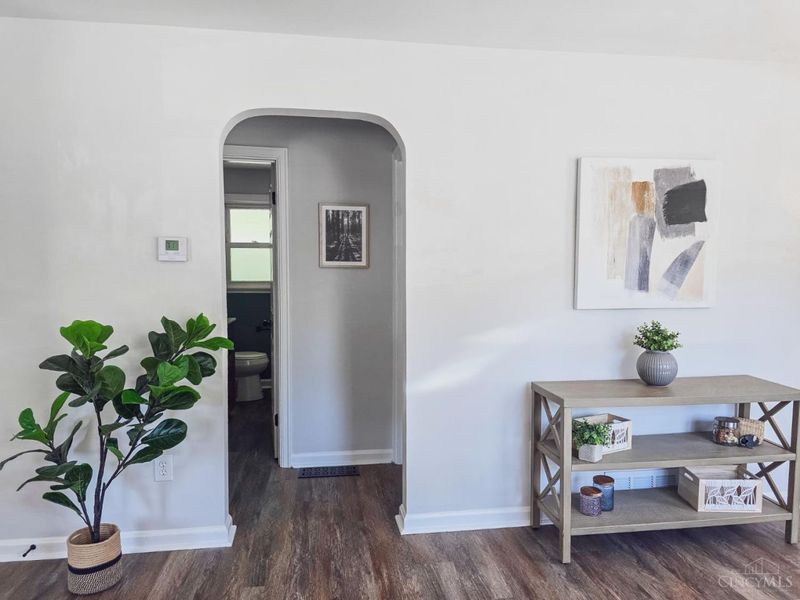 6909 Mar Bev Drive, North College Hill, OH 45239 Photo 4