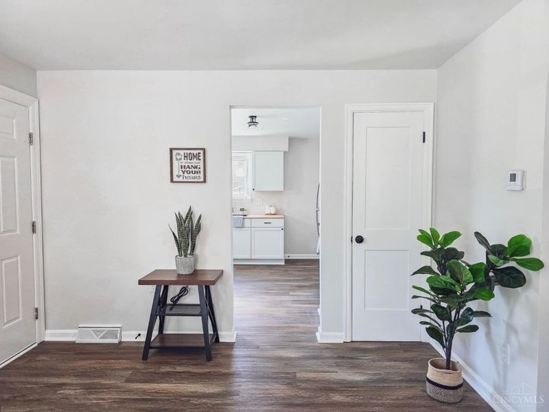 6909 Mar Bev Drive, North College Hill, OH 45239 Photo 5