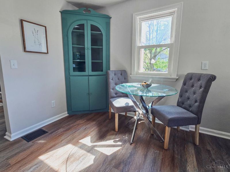 6909 Mar Bev Drive, North College Hill, OH 45239 Photo 6