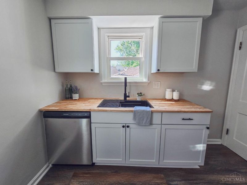 6909 Mar Bev Drive, North College Hill, OH 45239 Photo 7