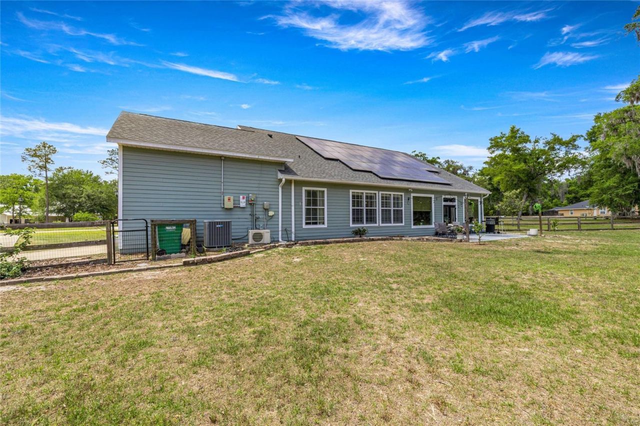 25162 NW 204th Place, High Springs, FL 32643 Photo