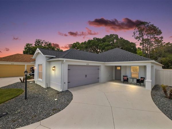 3725 SUGARBERRY LANE, THE VILLAGES, FL 32163