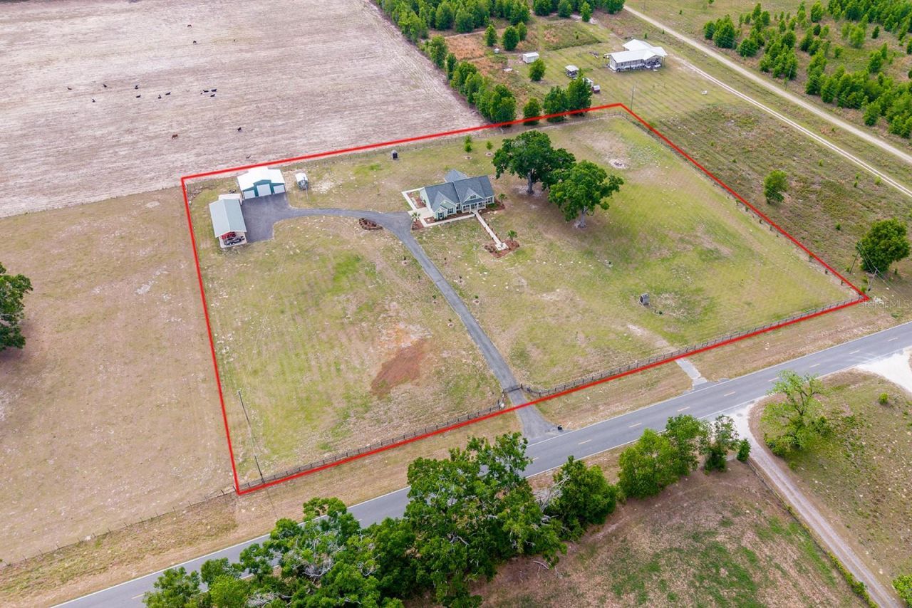 5739 SW County Road 341 , Trenton, FL 32693 Photo