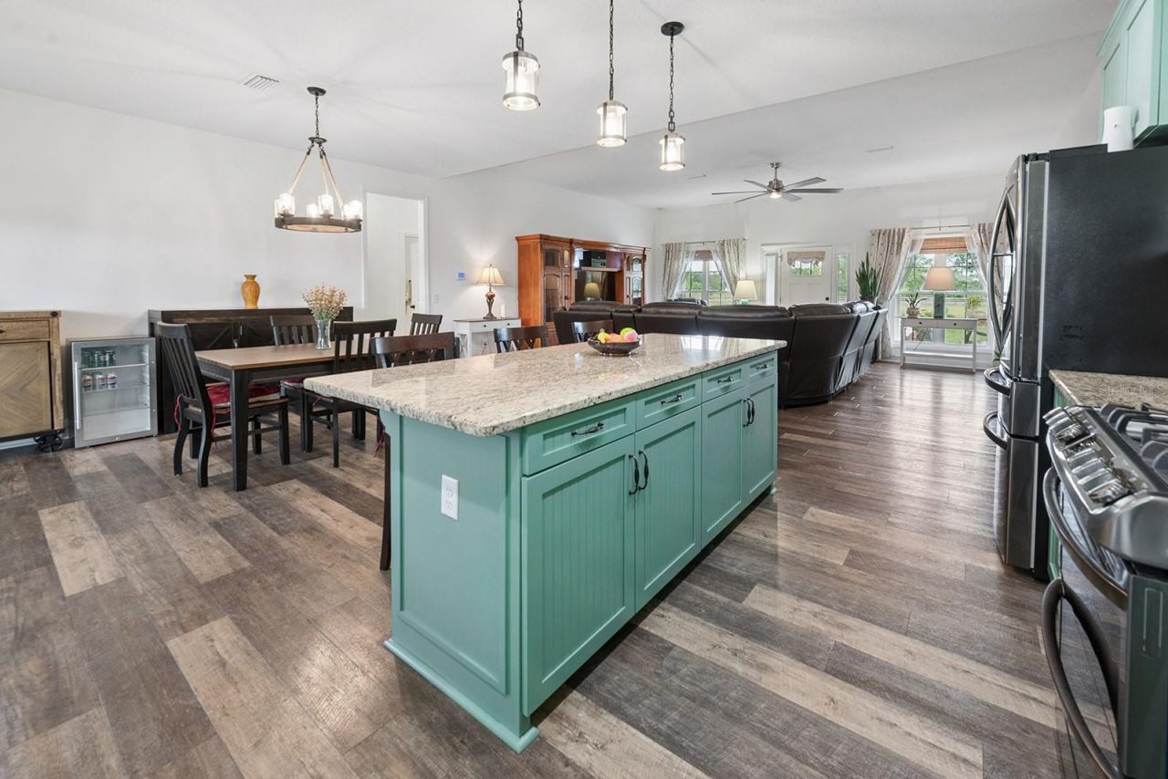 5739 SW County Road 341 , Trenton, FL 32693 Photo