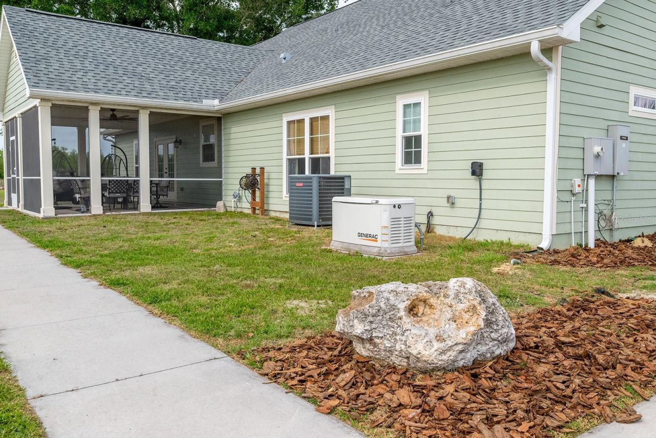 5739 SW County Road 341 , Trenton, FL 32693 Photo